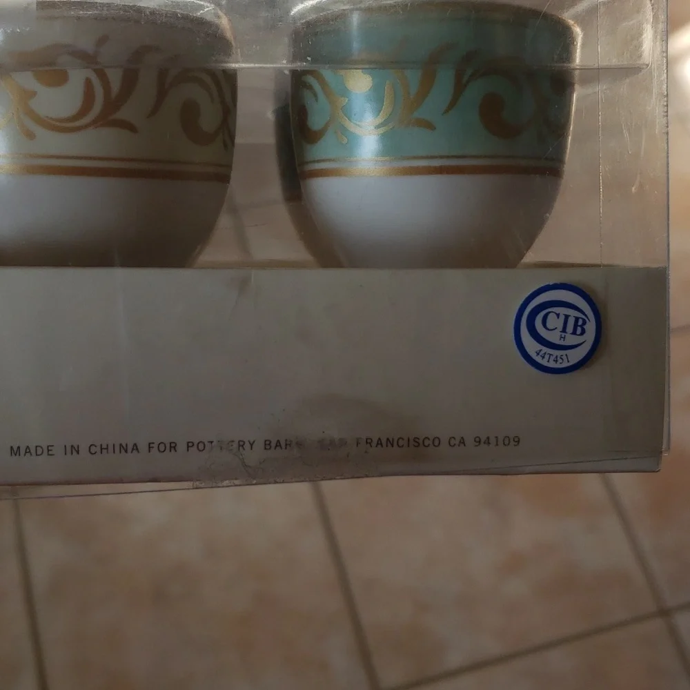 Pottery barn new egg cups
